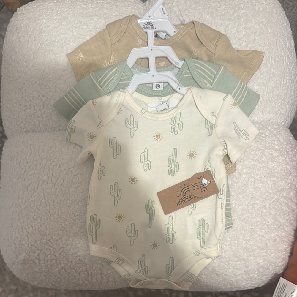 Wonder Nation Cactus Print Baby Onesie Set - Cream and Green